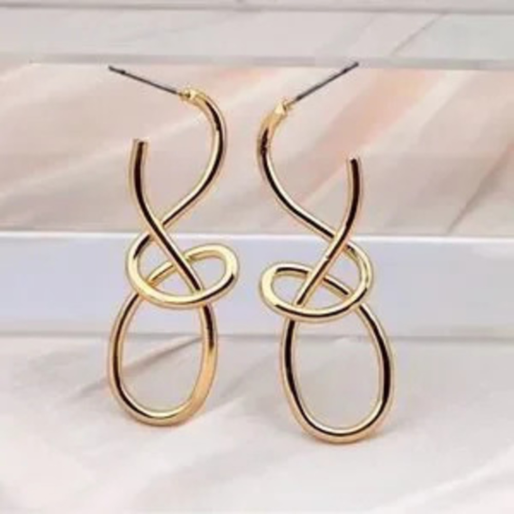 Vintage knotted Dangle Gold Earrings